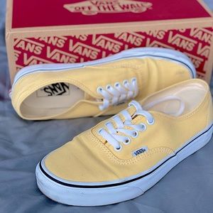 VANS: Authentic: Golden Haze/True White: W S9: M S7.5